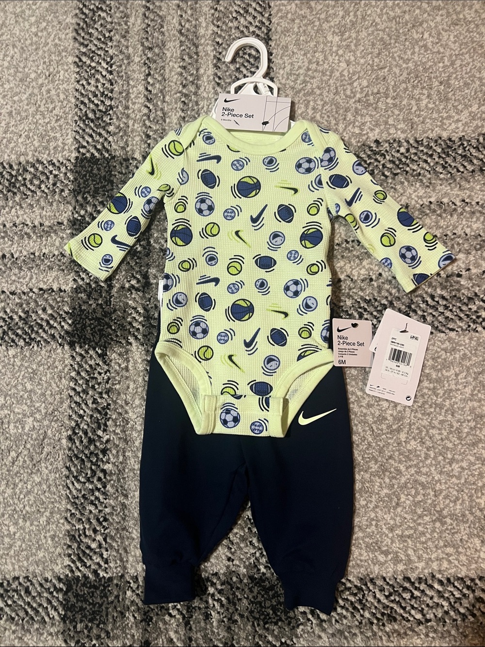 Nike Long sleeve and pants sports set